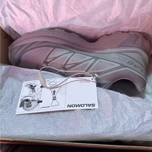 Salomon XT6 Ghost Grey Athletic Shoes - Brand New - two sizes available